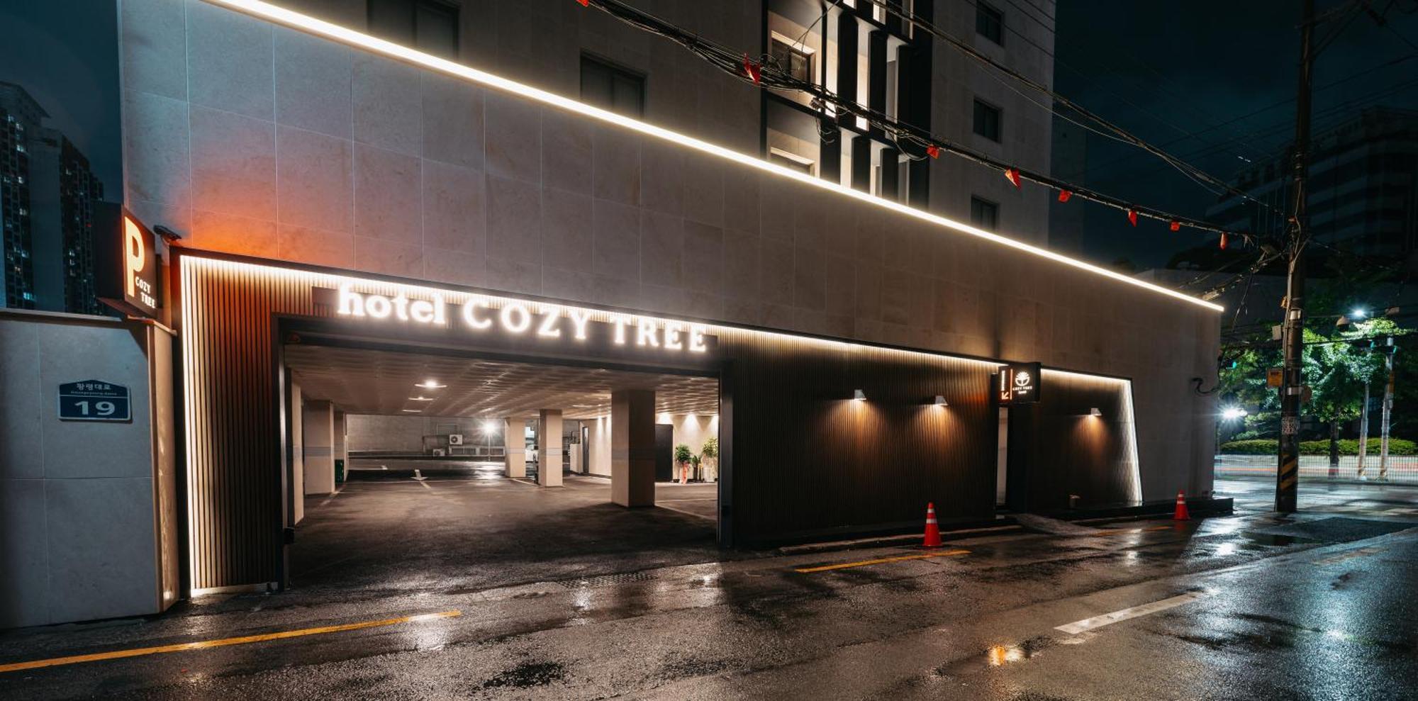 Cozy Tree Hotel Seomyeon Пусан Экстерьер фото