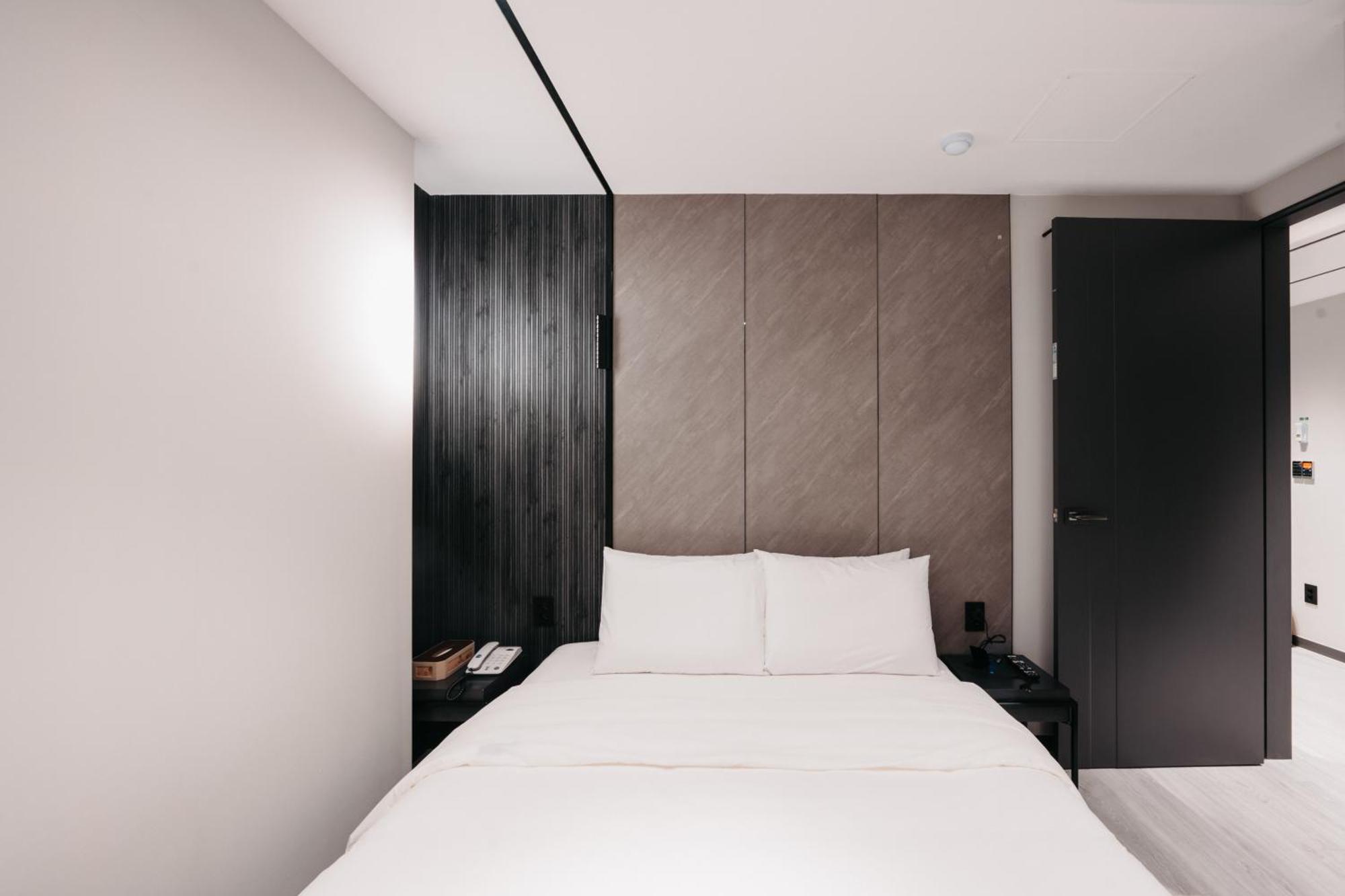 Cozy Tree Hotel Seomyeon Пусан Номер фото